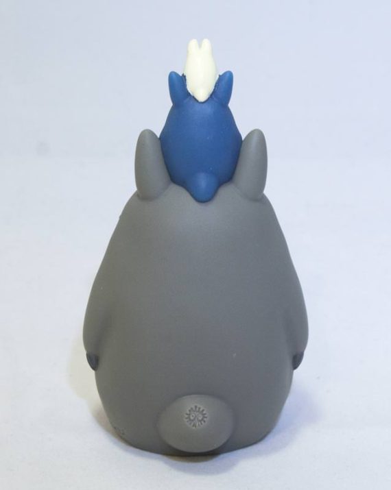 TOTORO – PLASTFIGUR (HÖJD 9 CM) - Bild 4